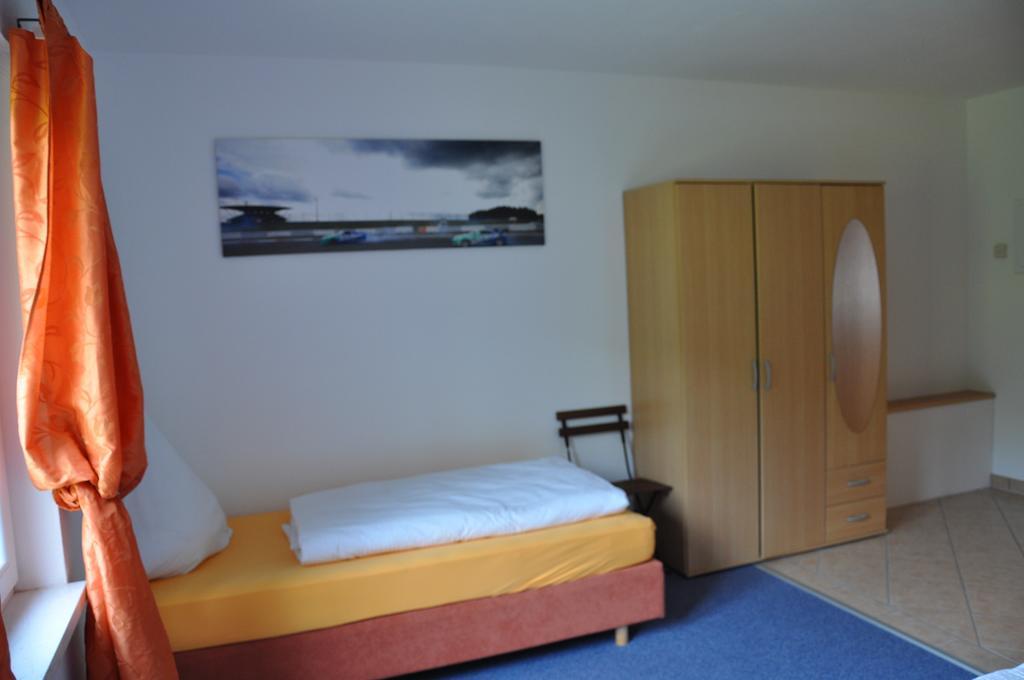 Fliederhof Ferienwohnungen Herresbach Номер фото